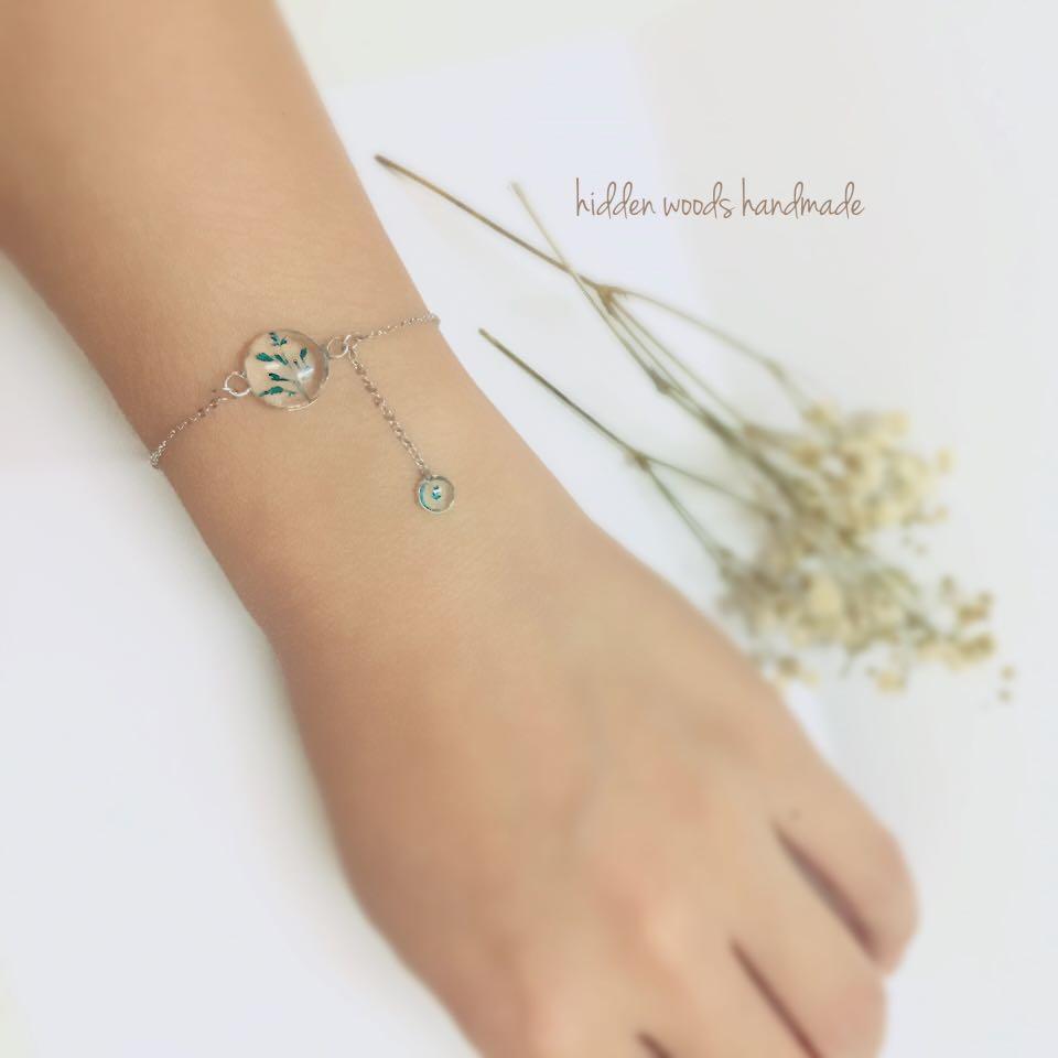 Resin flower store bracelet