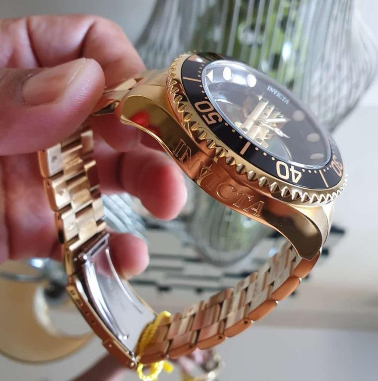 Invicta 24694 top