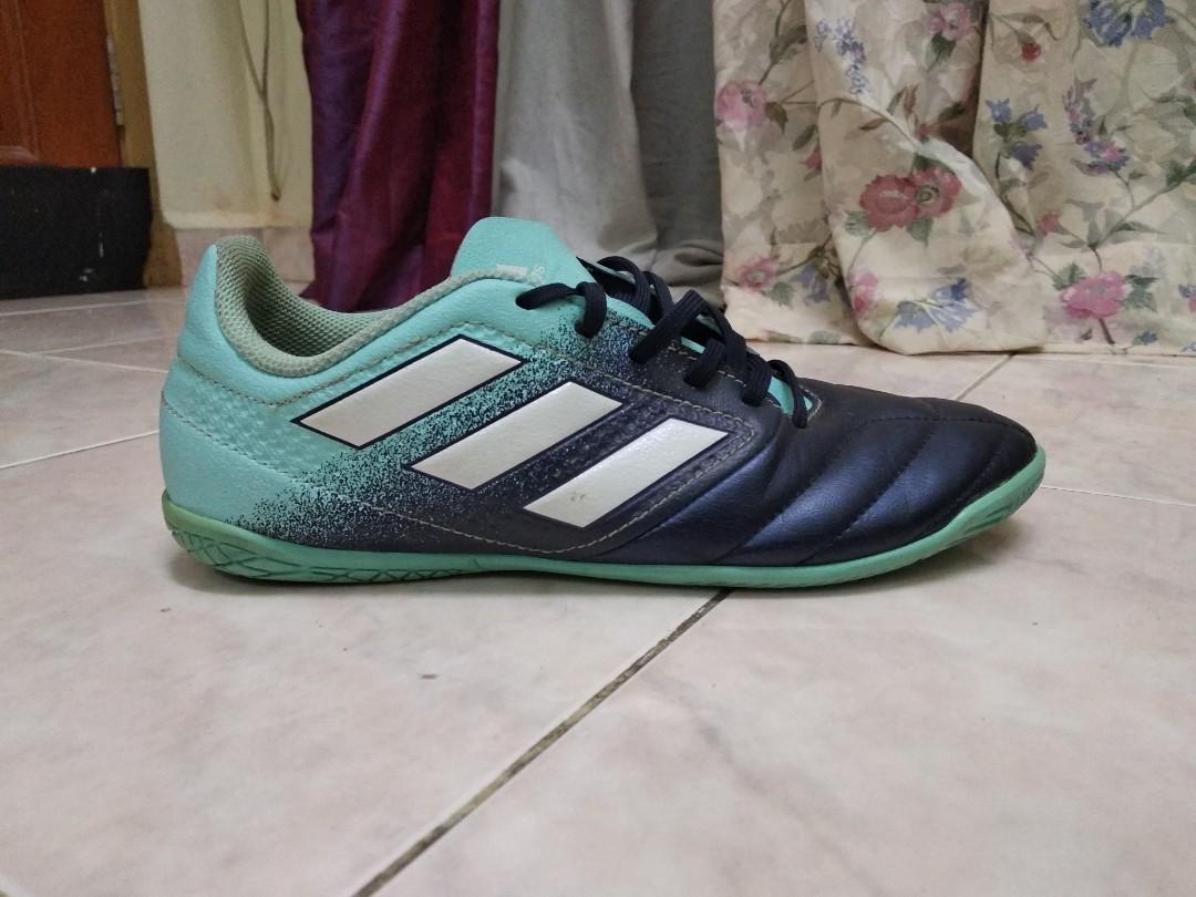 kasut futsal nike 2020
