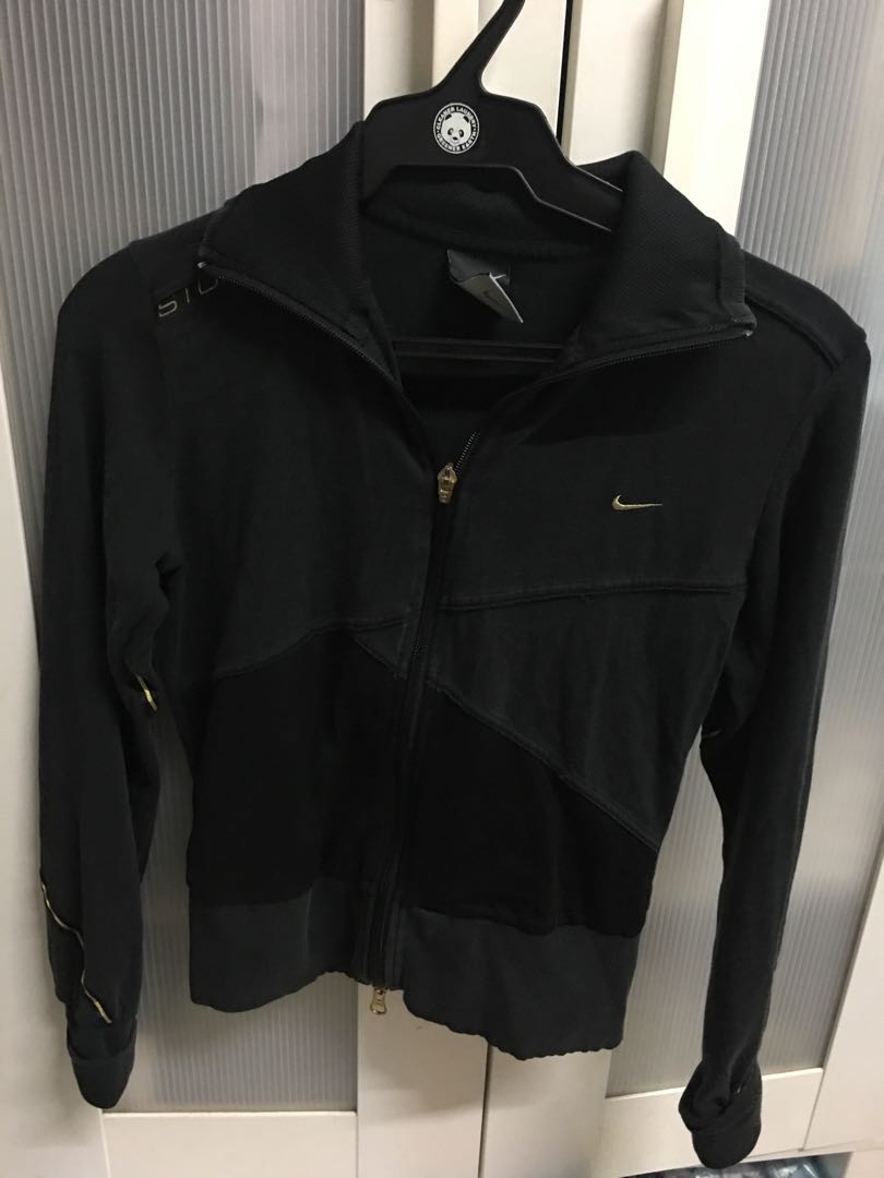 Nike Vintage Black & Gold Jacket, Women's Fashion, Coats, Jackets and