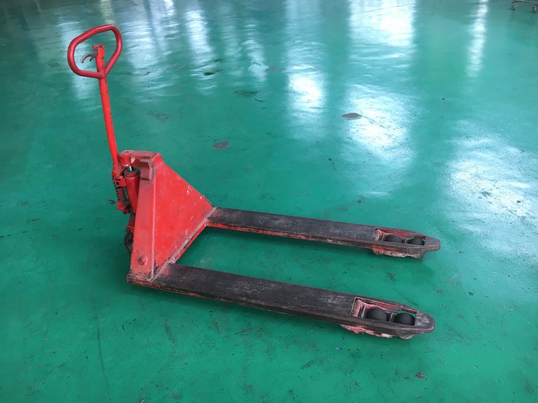 Pallet Jack 3 tonne heavy duty, Everything Else on Carousell