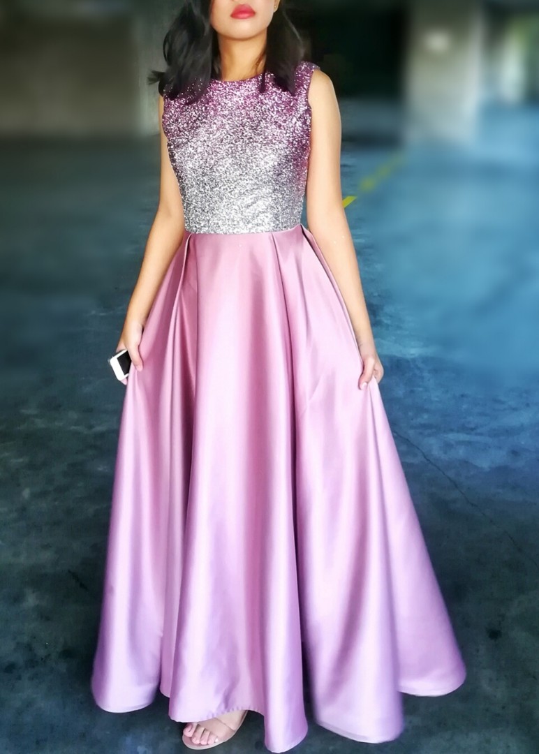 Long gown shop for acquaintance party