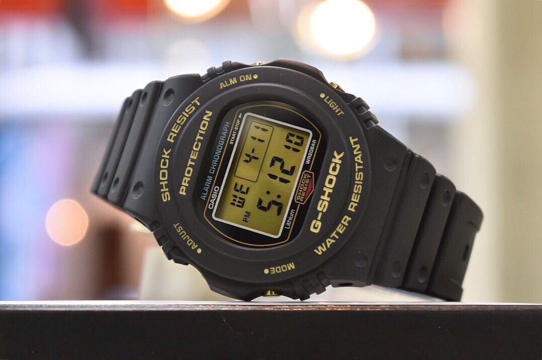 LAST FEW SETS !! RARE and limited edition Casio G-Shock DW-5735D 