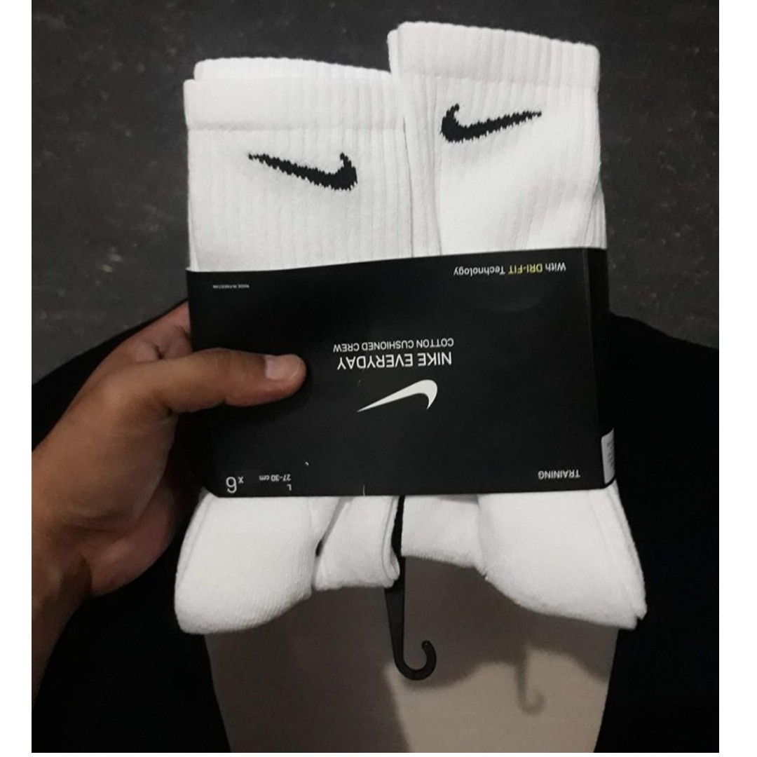 Nike crew socks double sided best sale swoosh