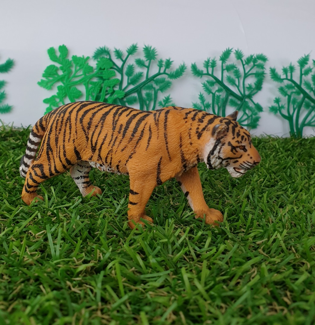 schleich tiger toy figure