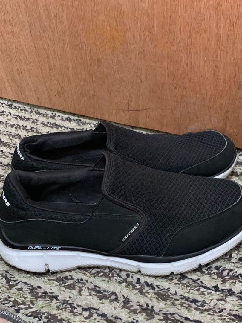 Skechers hotsell dura lite