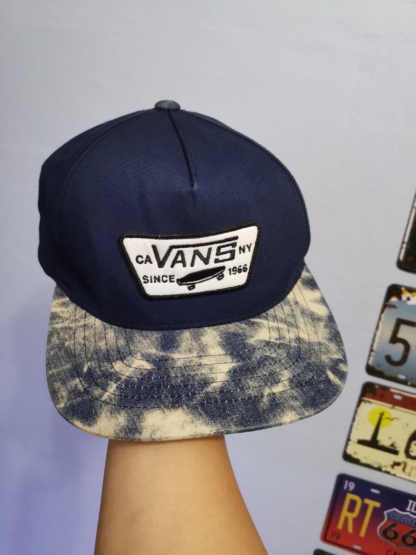 snapback vans