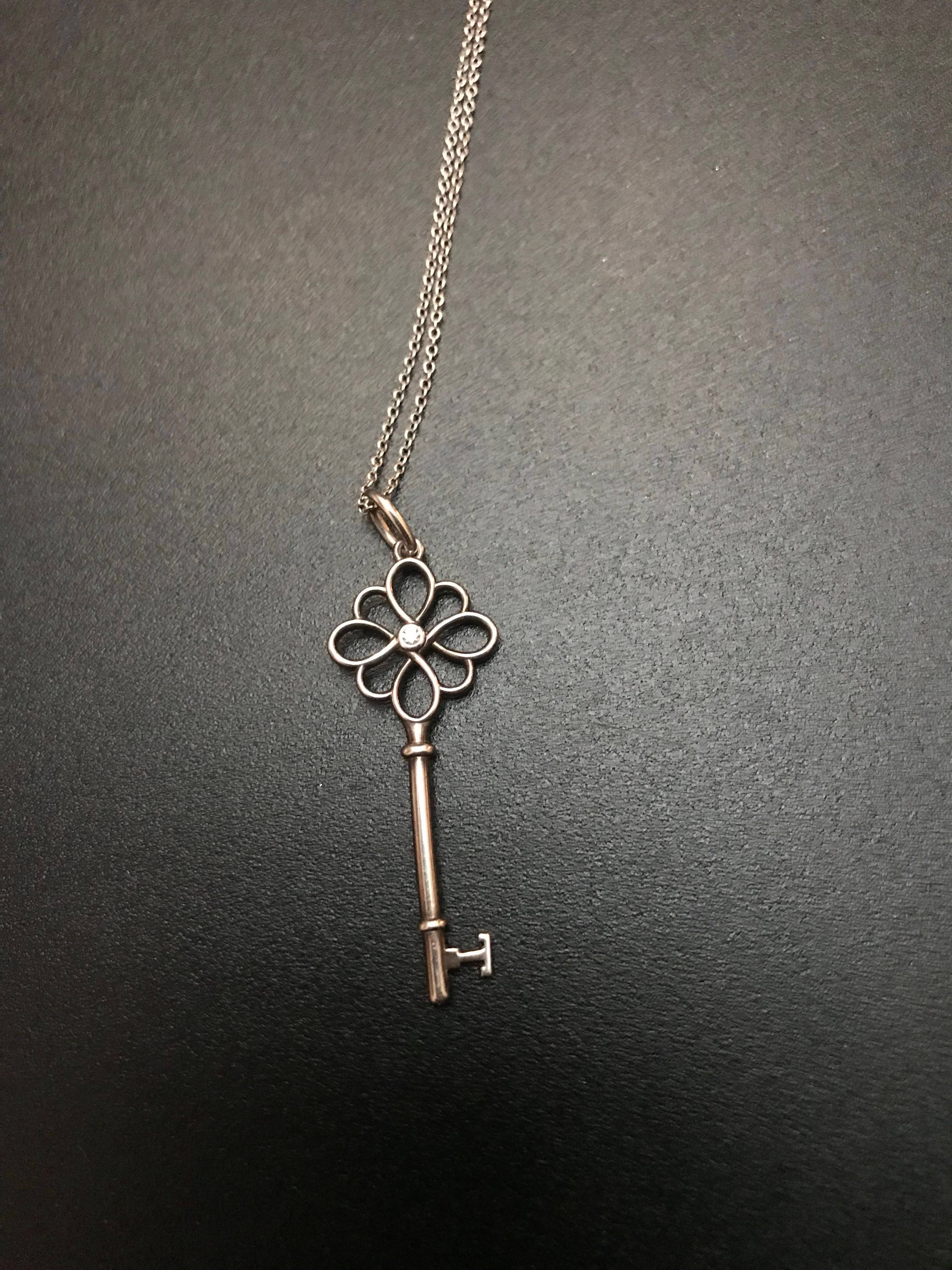 tiffany open knot key pendant