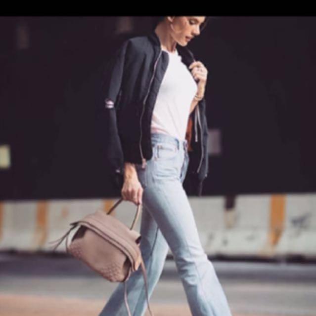 Tod's wave mini bag top