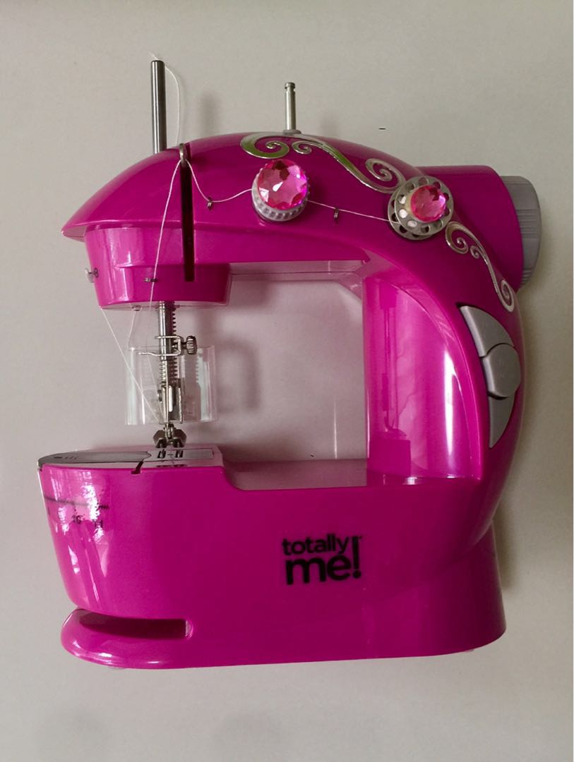 Totally Me! Sewing Machine Review 