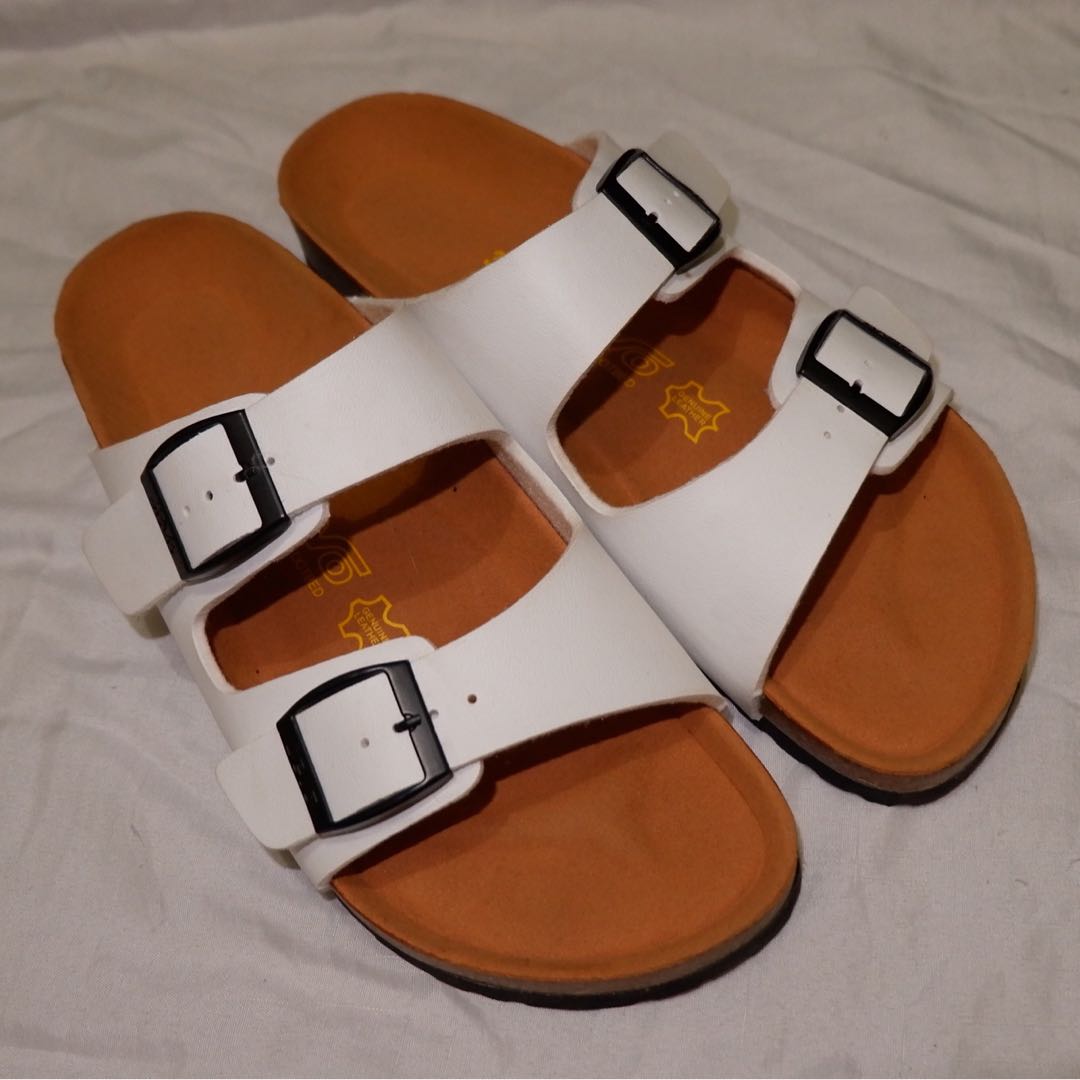 devo slippers price