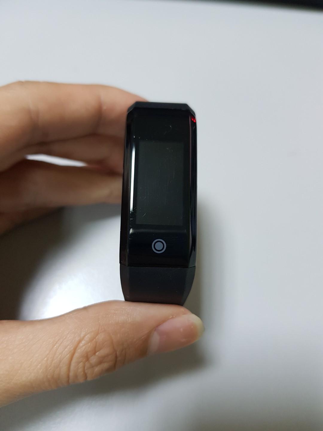 Actxa J1810 Fitness Tracker, Mobile Phones & Gadgets, Wearables & Smart