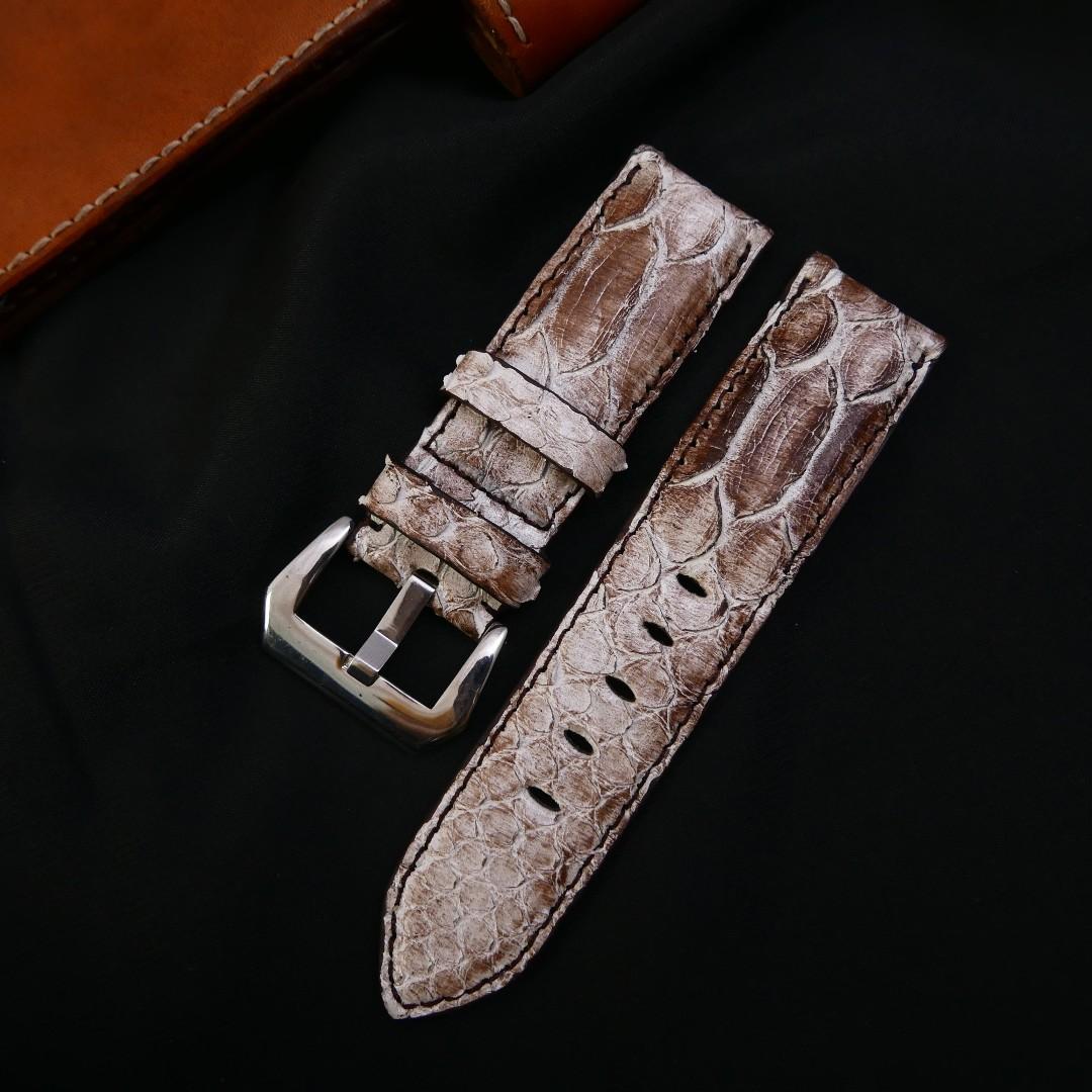 Apple Watch Band Strap Alligator Crocodile Leather Apple Watch Band Strap 44mm Apple Watch Band Strap 42mm Apple Watch Band Strap Custom Women S Fashion Watches On Carousell