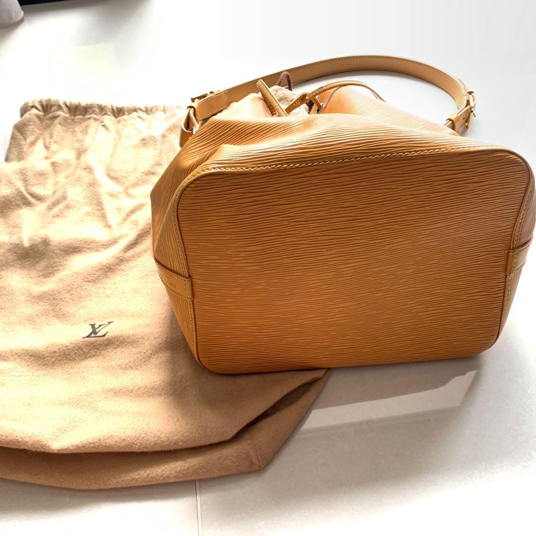 Authentic Louis Vuitton Mustard Yellow Noe Pm Bucket Bag, Luxury, Bags & Wallets on Carousell