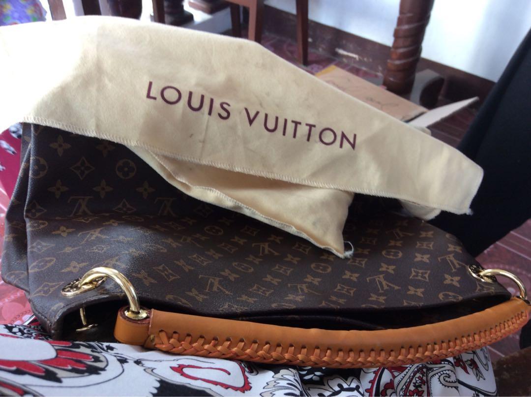 LV 8015278 L2 B27, Luxury, Bags & Wallets on Carousell