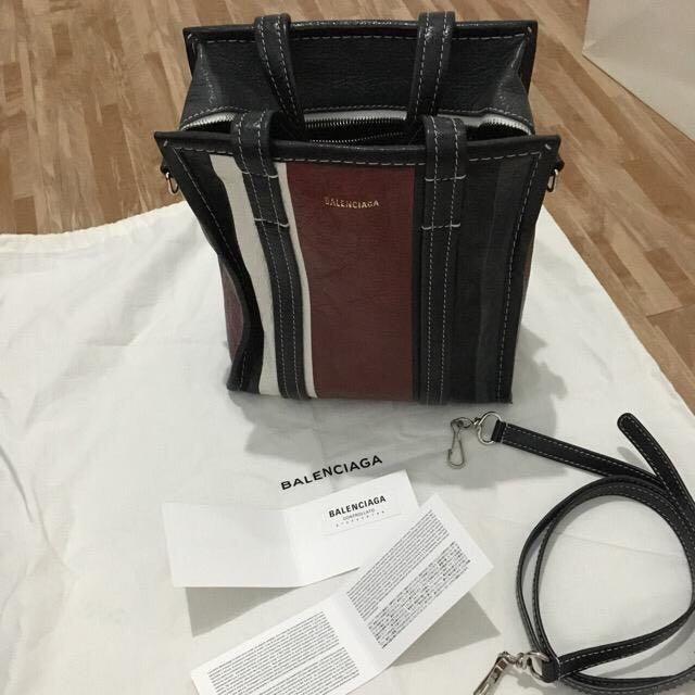balenciaga bazar xs black Off 59% - SHREESAINATHMETALIND.COM