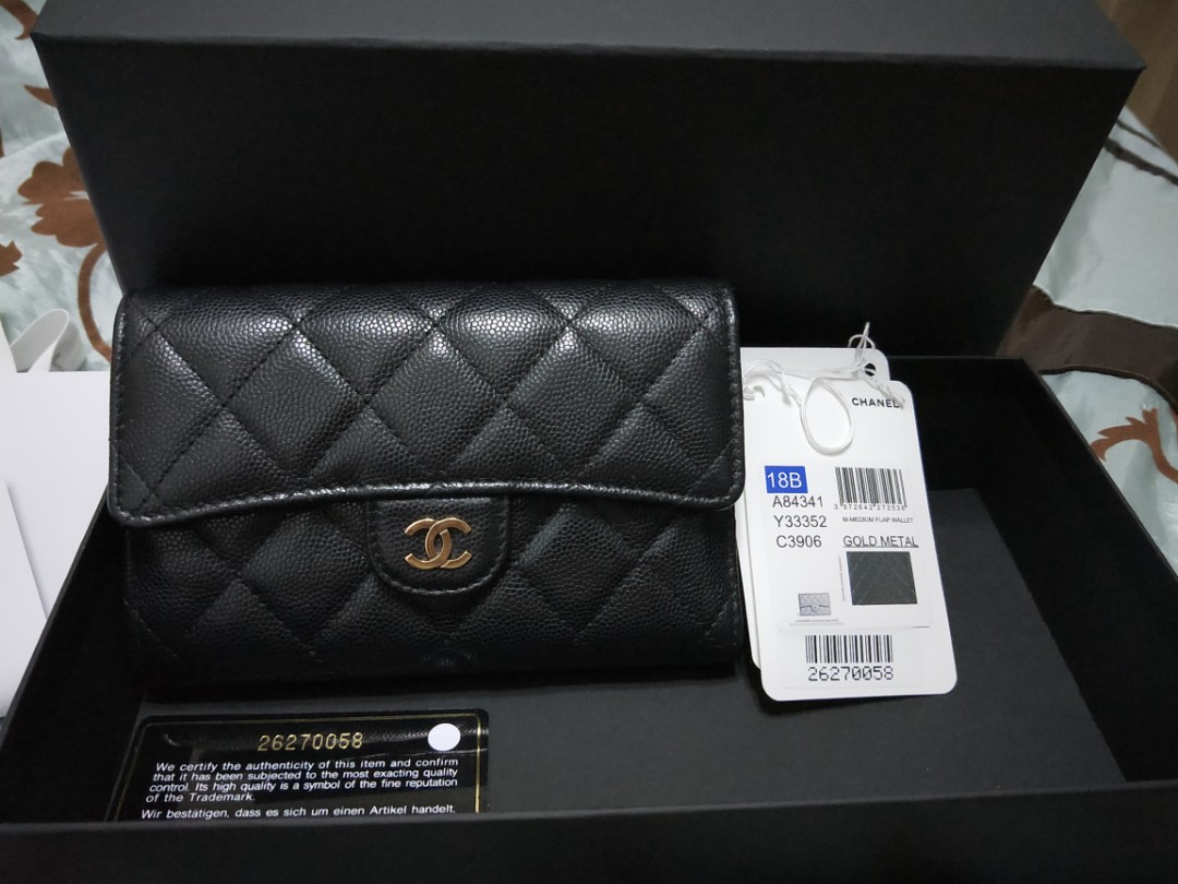 Chanel classic sales medium flap wallet