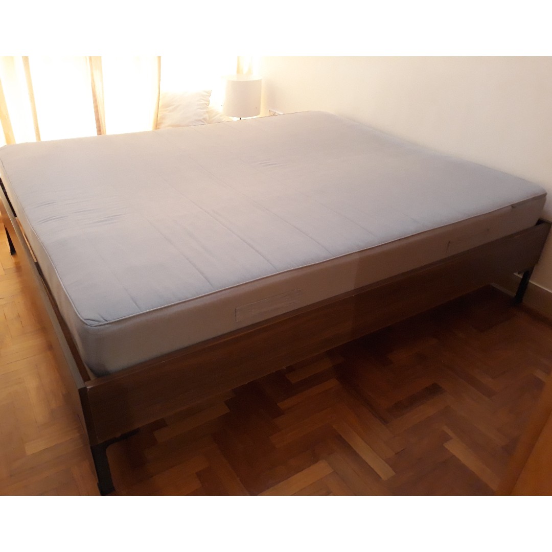 Contemporary Queen Size Wood Bed Frame, Wooden Queen Bed Frame No Headboard