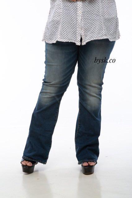 levi's 572 bootcut ladies