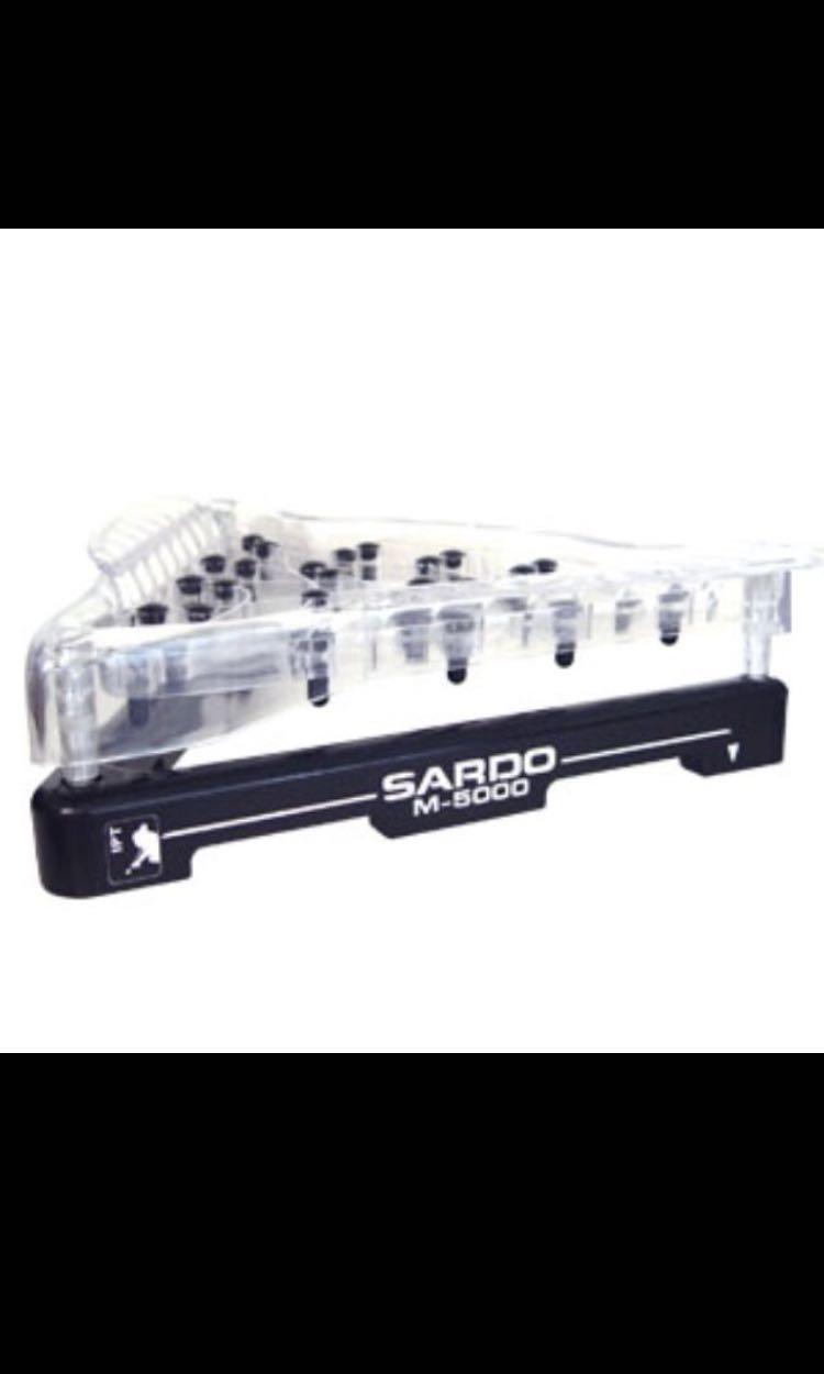 Pool rack (Category: Billiards & Bowling) located in Singapore. Submitted by brawlboy (Listing ID 234016354, Image 1). Description: Sardo m-5000 rack For pool, for a tight rack.