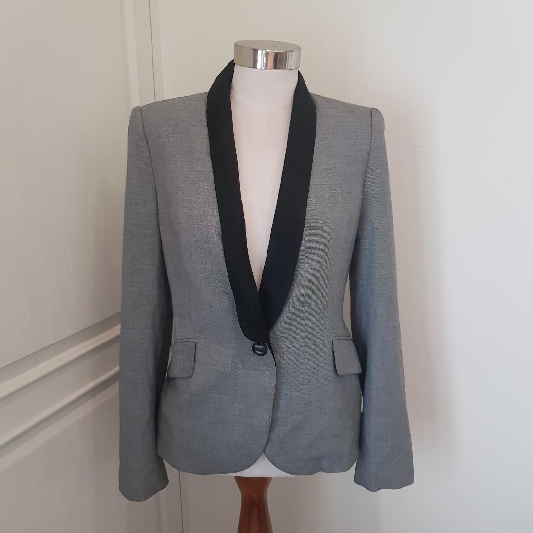 grey blazer black lapel