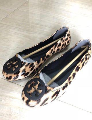 tory burch patent flats