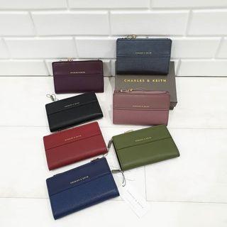 Dompet Charles and Keith