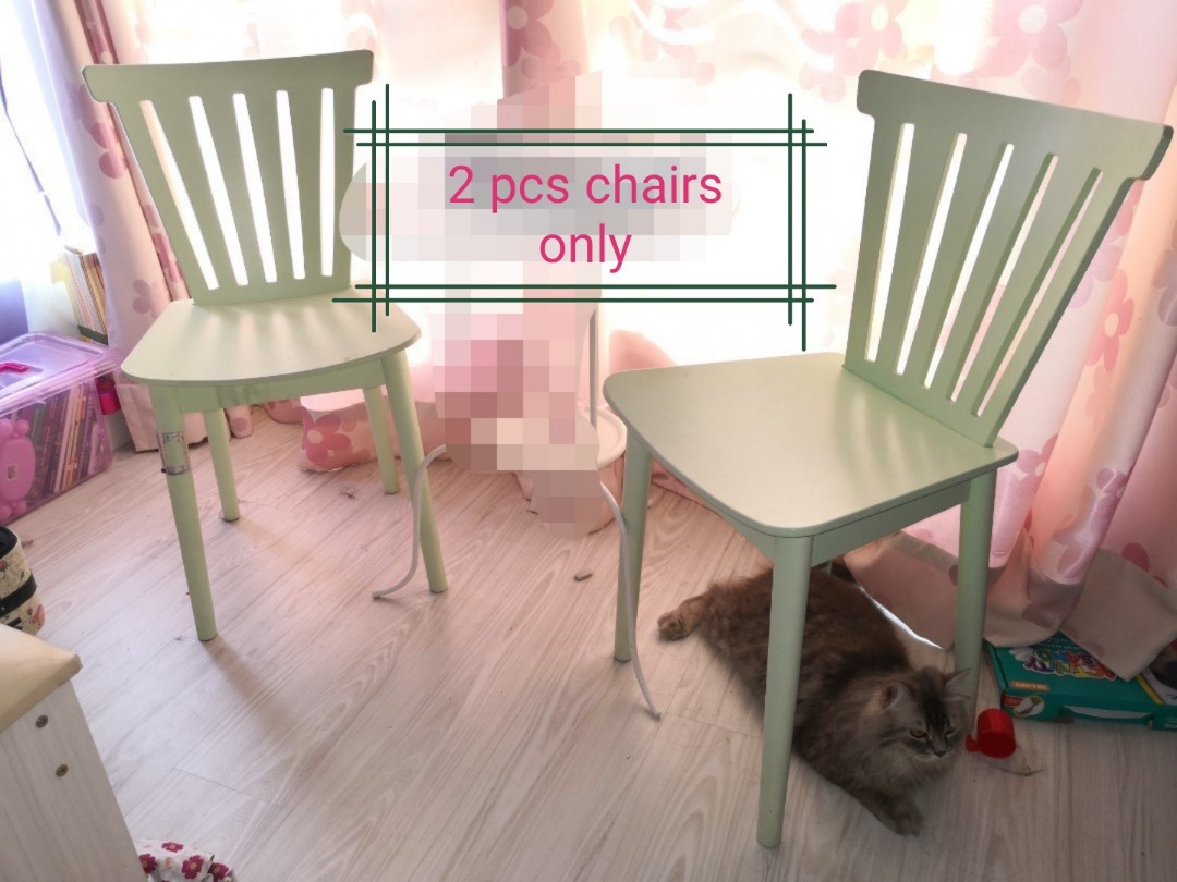 2 unit kerusi Ikea warna hijau muda, Furniture & Home Living, Furniture