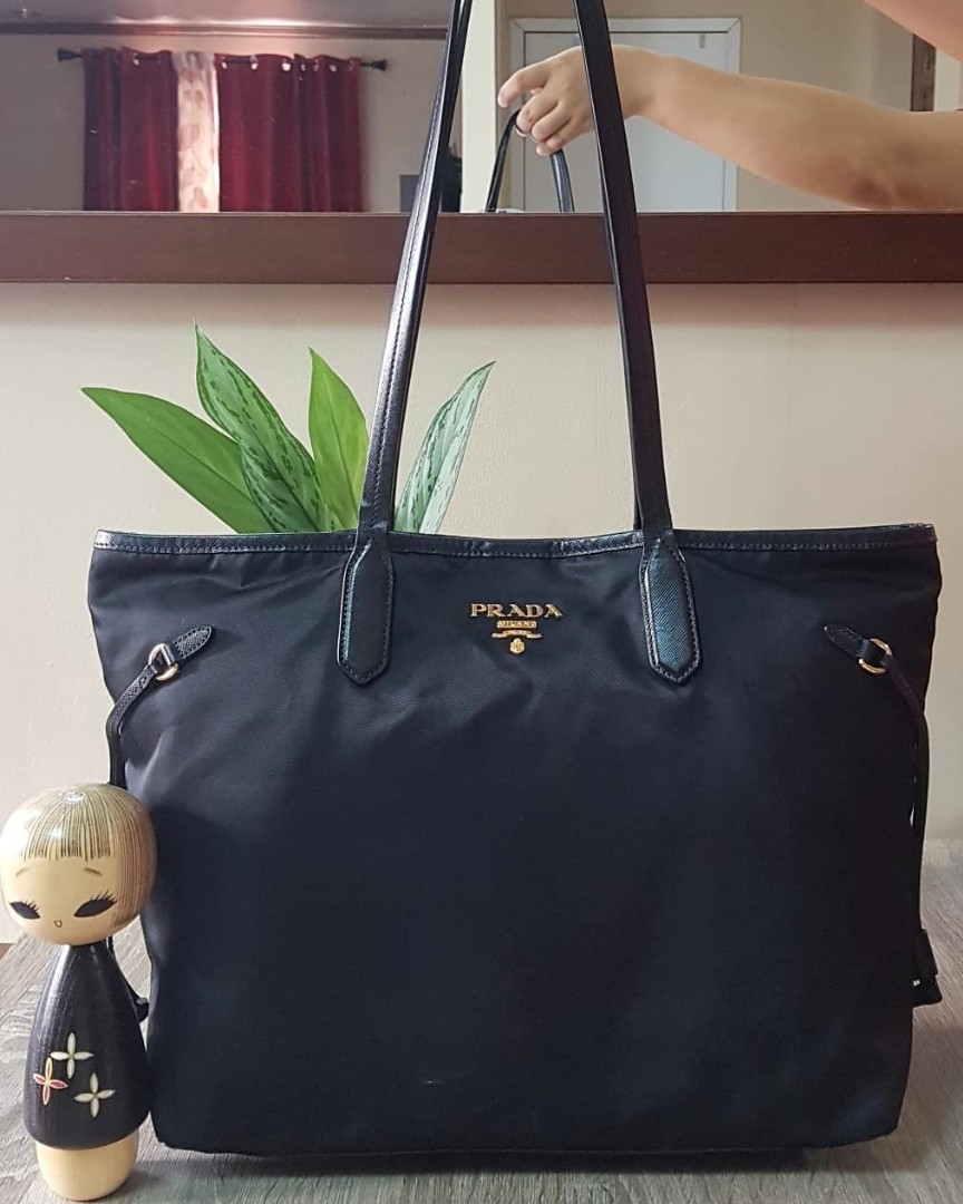 Authentic Prada Tessuto Shopping Tote Bag like LV Neverfull, Luxury, Bags &  Wallets on Carousell