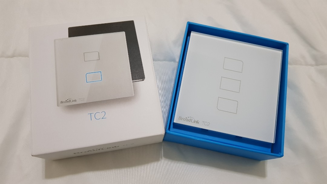 Broadlink tc2 light switch top