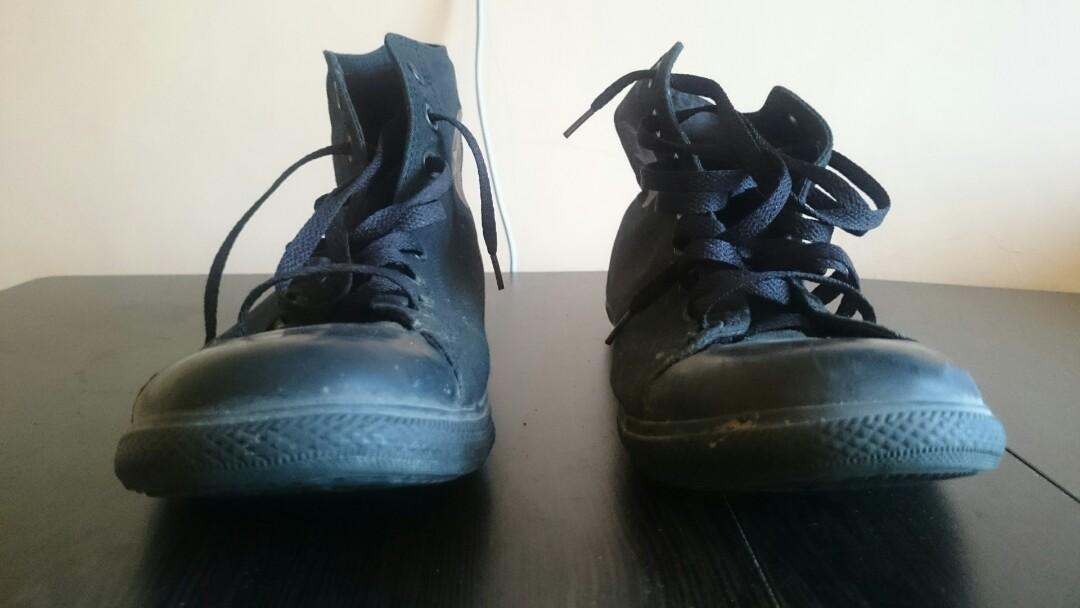 black leather converse slim