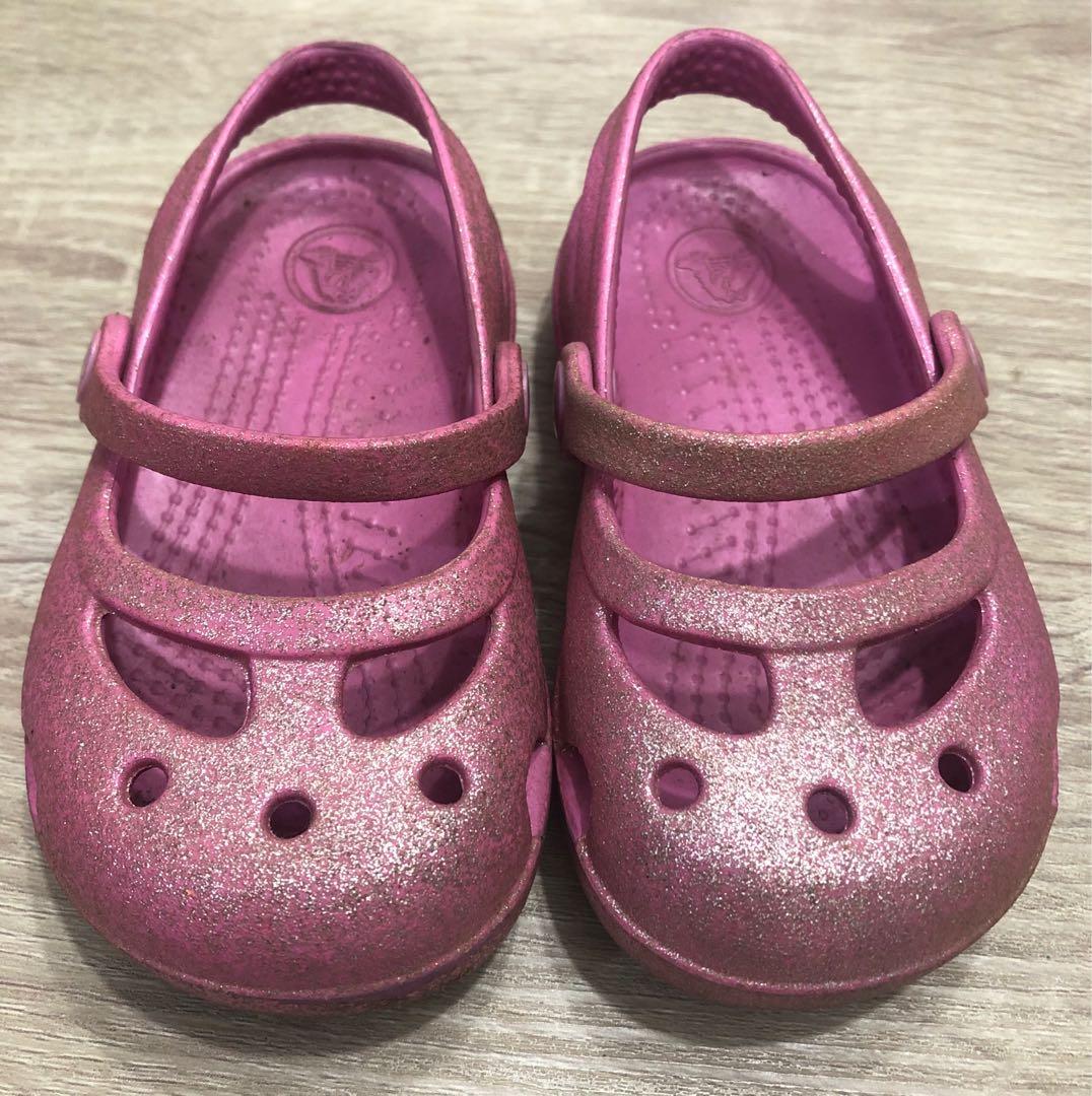 pink sparkle crocs