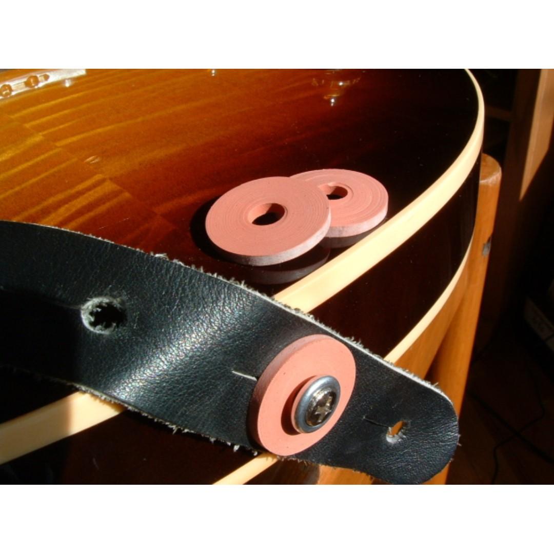 Guitar Grolsch Style Rubber Strap Lock, Hobbies & Toys, Music & Media