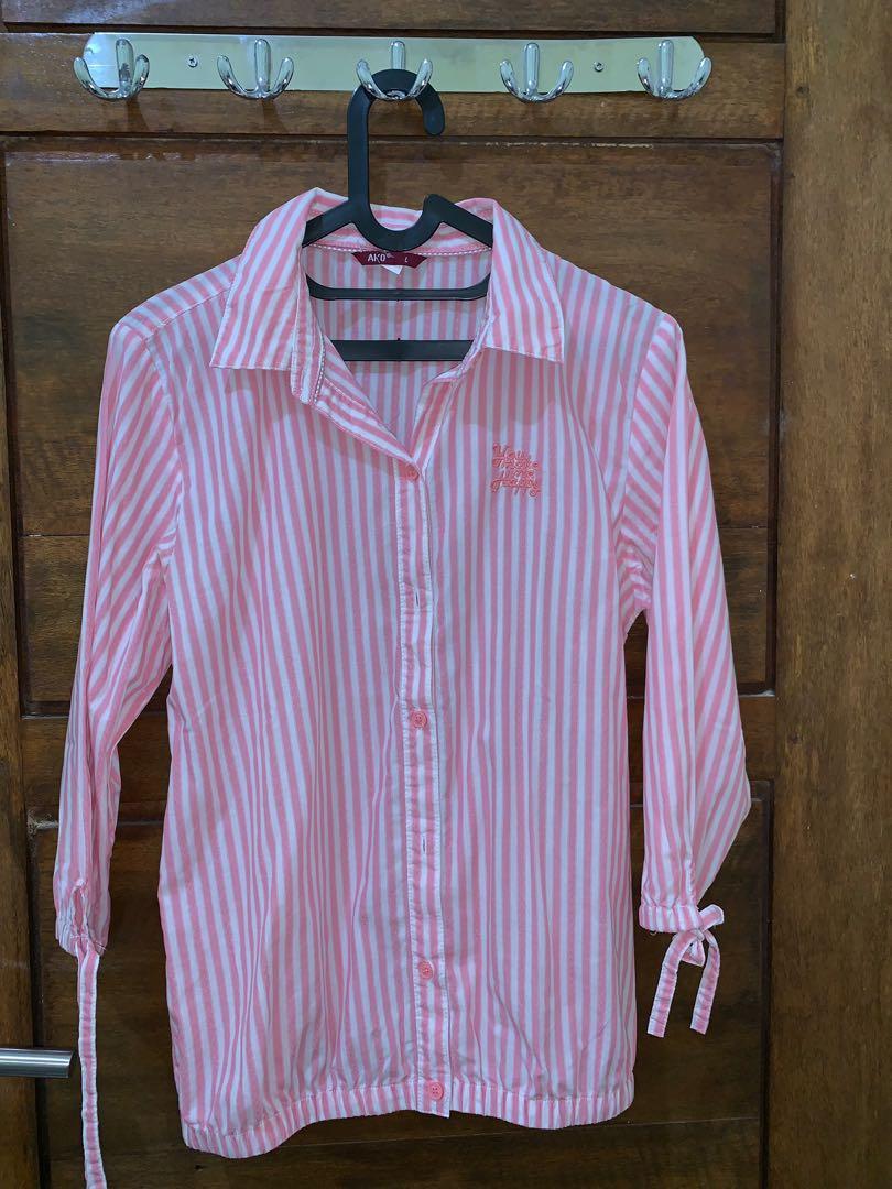 Kemeja Wanita Pink Garis Garis Ako Fesyen Wanita Pakaian Wanita Atasan Di Carousell