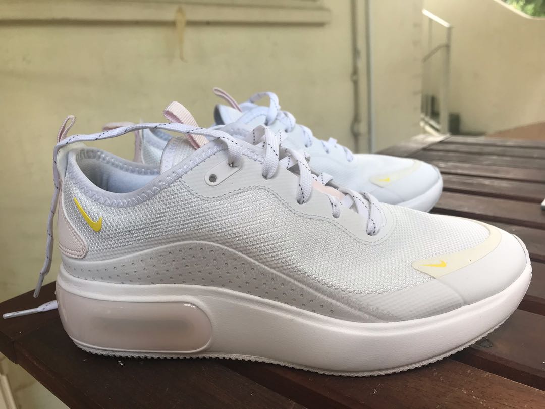 Nike Air Max DIA Men s Fashion Footwear Sneakers on Carousell