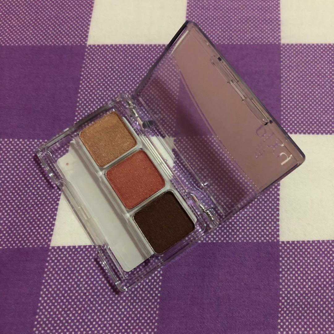 Pixy Eyeshadow Chic Terracotta Kesehatan Kecantikan Rias