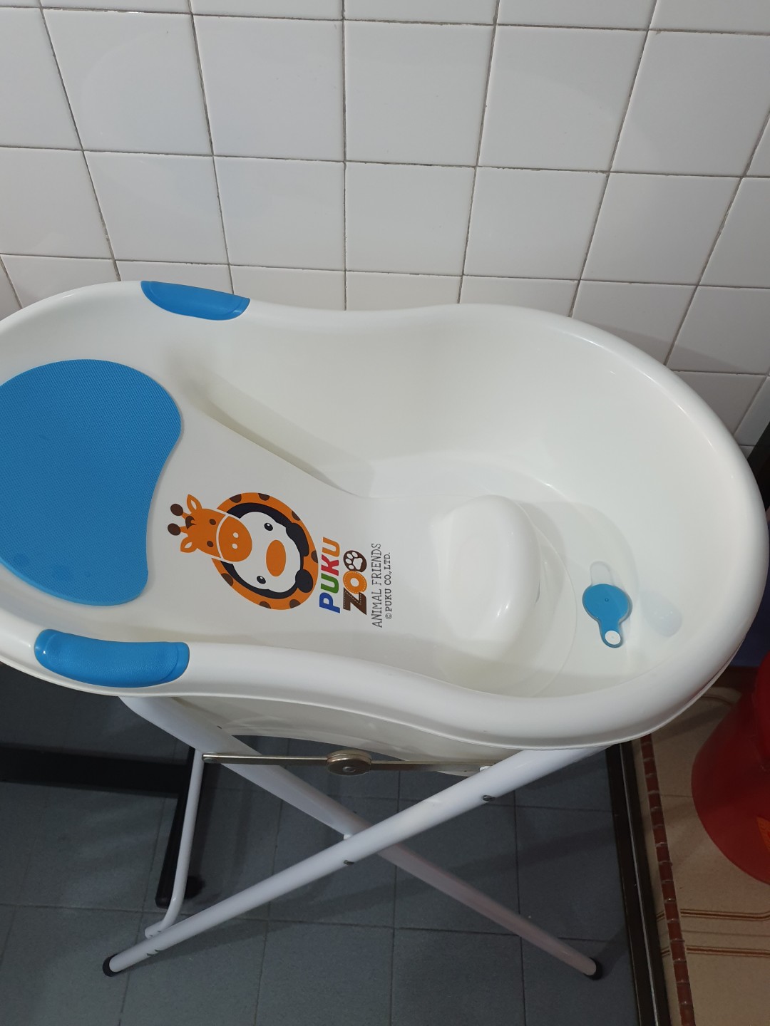 Puku bath sales tub size