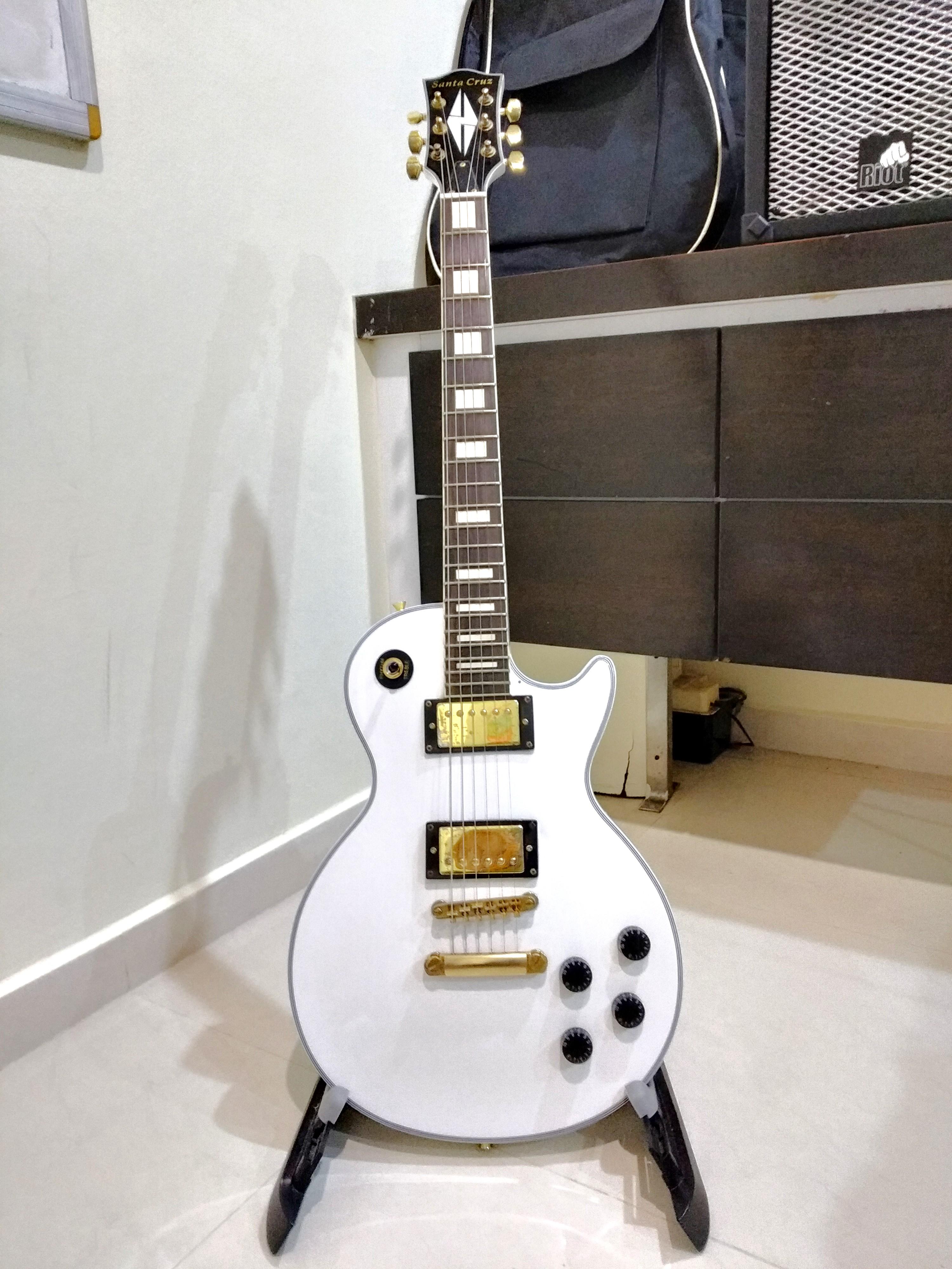 Santa cruz shop les paul