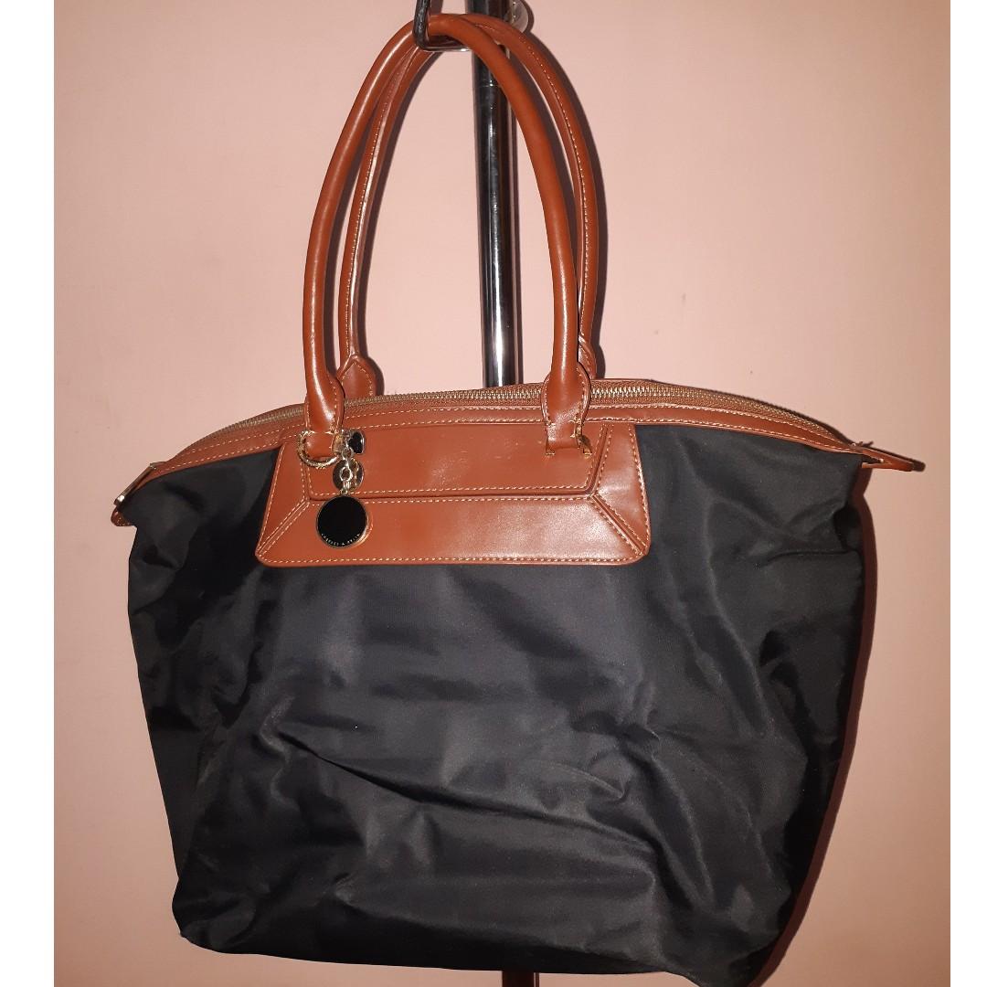 Tas Jinjing Charles Keith Original Warna Hitam Women S Fashion