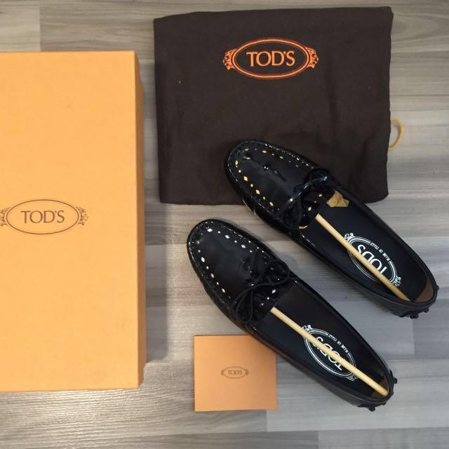 Cut cheap out loafers