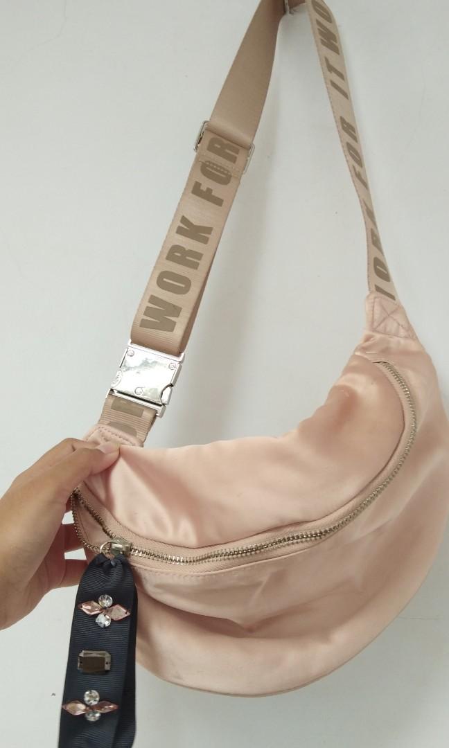 Waist bag sale wanita stradivarius