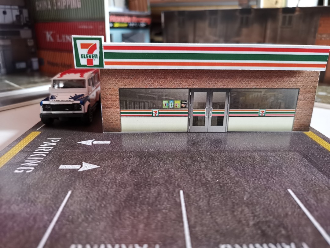 Diorama 7 discount