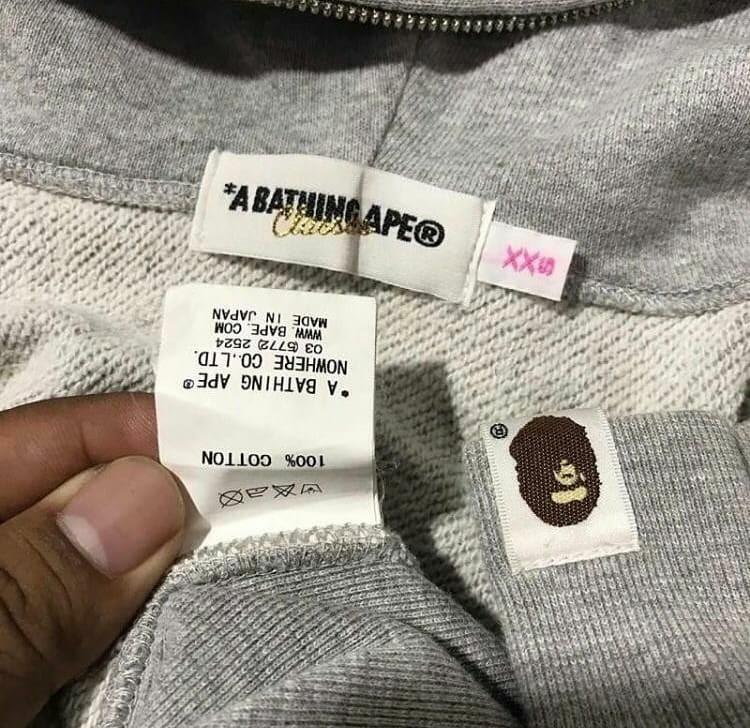 A bathing ape classics outlet hoodie