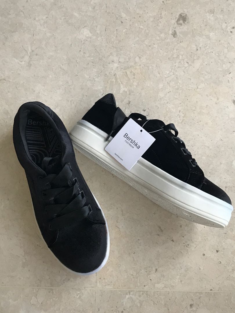 bershka black sneakers