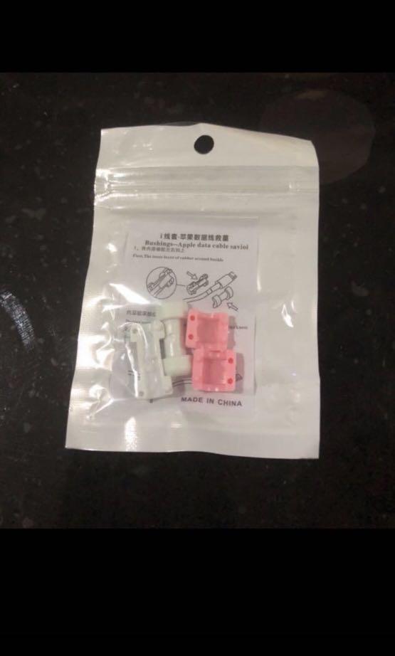 Cable Protector (Category: Cables & Adaptors) located in Singapore. Submitted by yasmin2000 (Listing ID 234266501, Image 2). Description: Cable Protector Colours Available: ✅ White ✅ Pink Suitable for IPhone,Samsung and other cables ✅ Each packet is $1 inclusive of mailing No extra charges for mailing :))) Pm if interested:))).