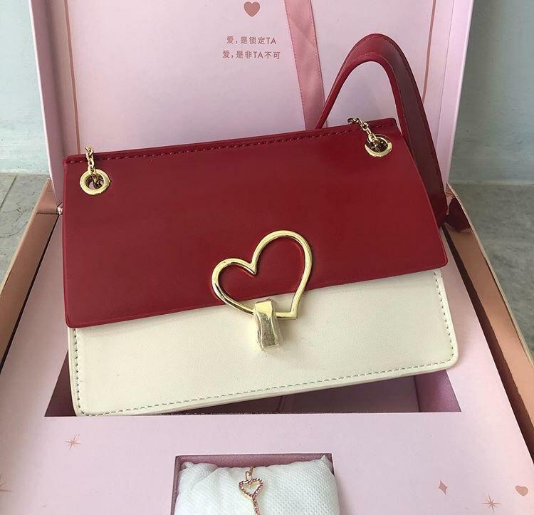Charles N Keith Valentine Gift Set 001 Barang Mewah Tas Dompet Di Carousell