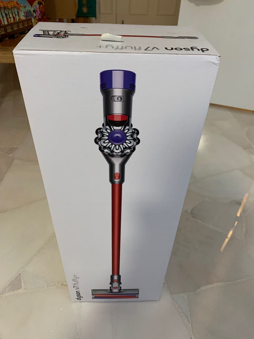 Dyson V7 Fluffy+, TV & Home Appliances, Vacuum Cleaner & Housekeeping