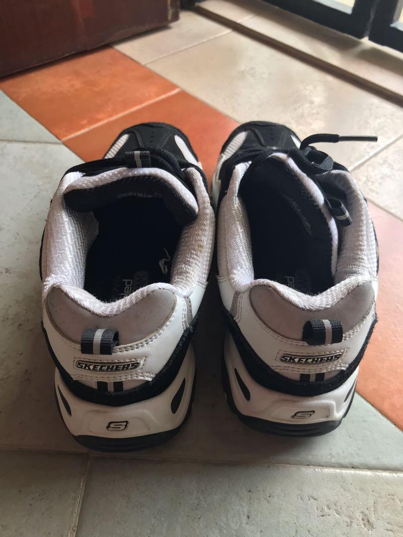 Skechers shoes d'lite deals 2 flow rider