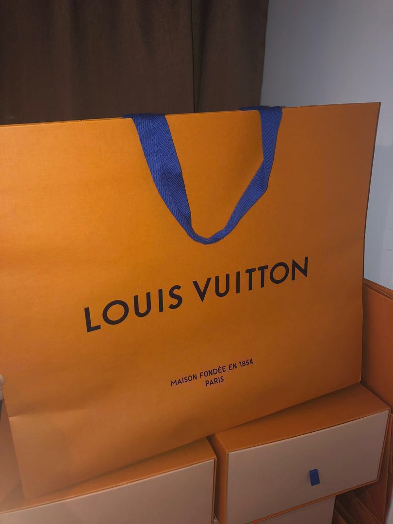 ShairelPM ⁷ 💜 on X: Had this old LV paper bag and instead of