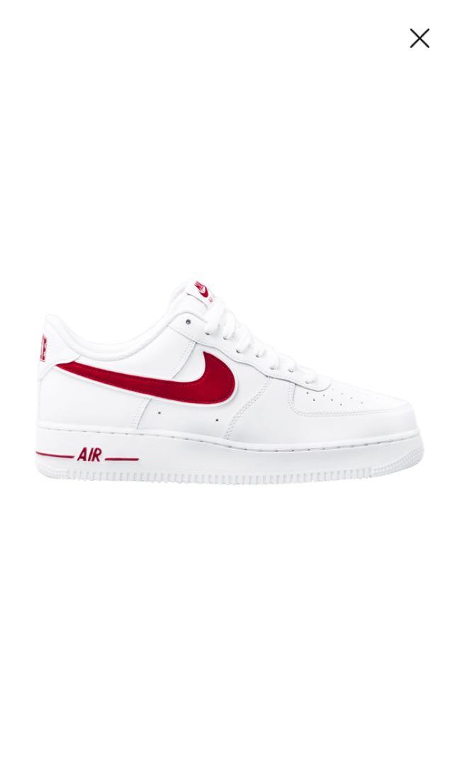 Nike air force 1 07 gym red top